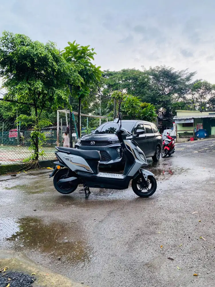 Motor listrik United MX 1200 Tahun 2024