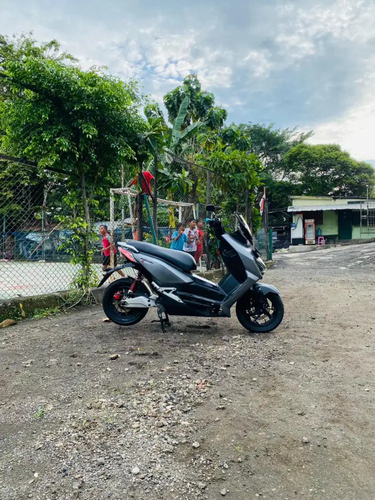 Motor listrik United Tx 1800