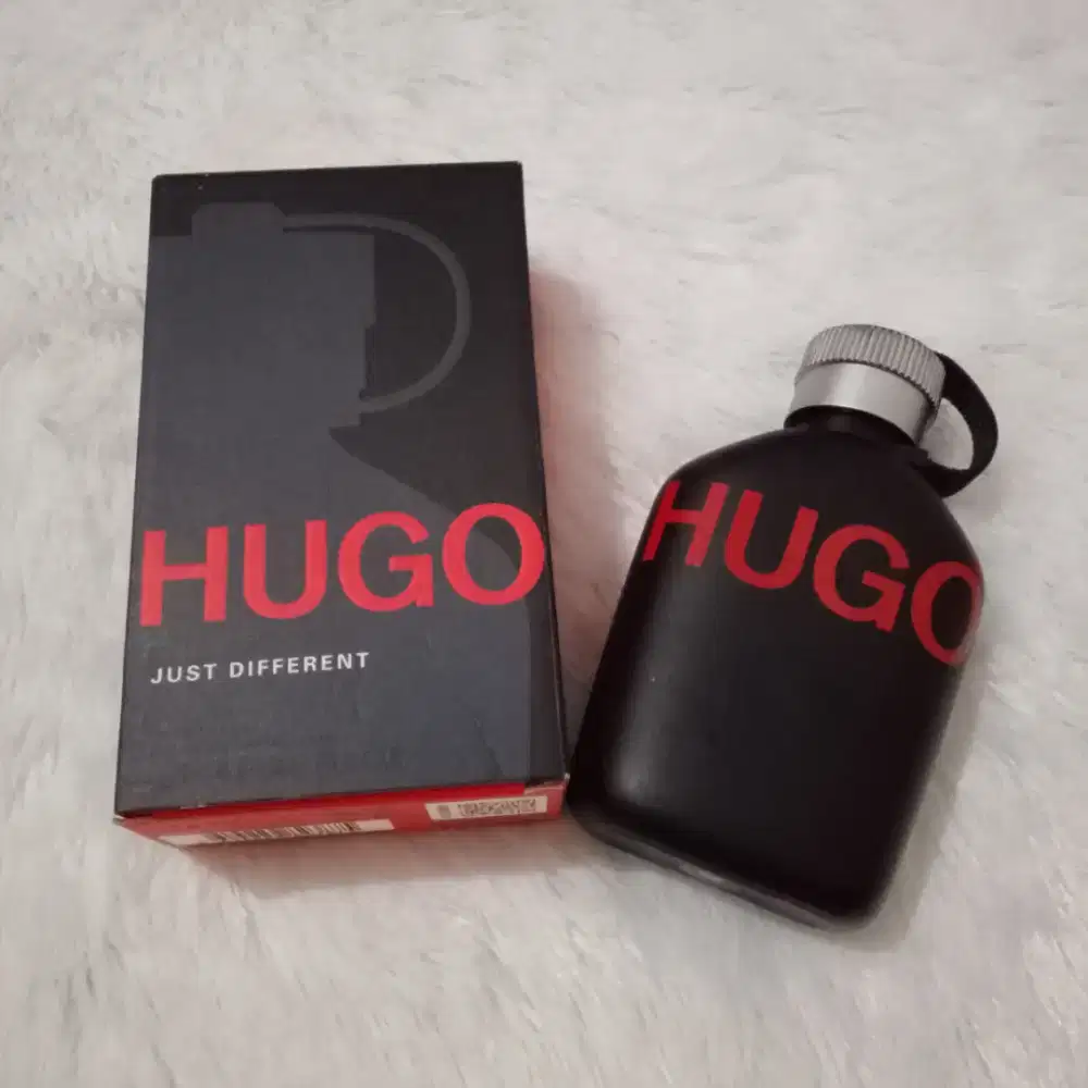 Botol Parfum Kosong + Dus Hugo Boss Just Different 125ml