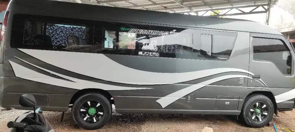 ISUZU ELF LONG PARAMITRA ISTIMEWA