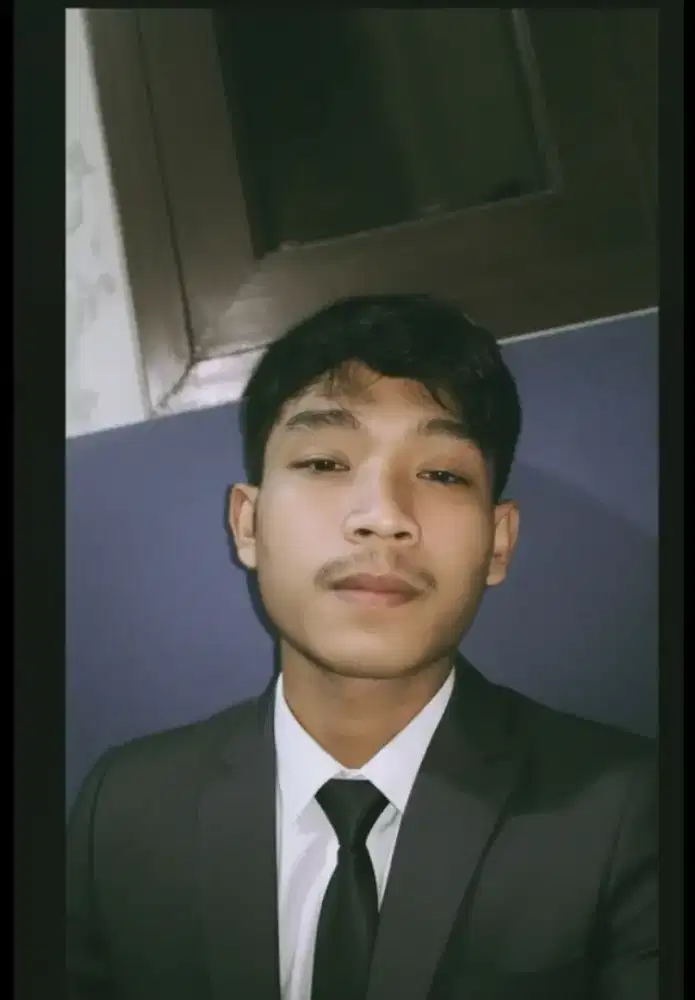 Mencari lowongan pekerjaan untuk cowok