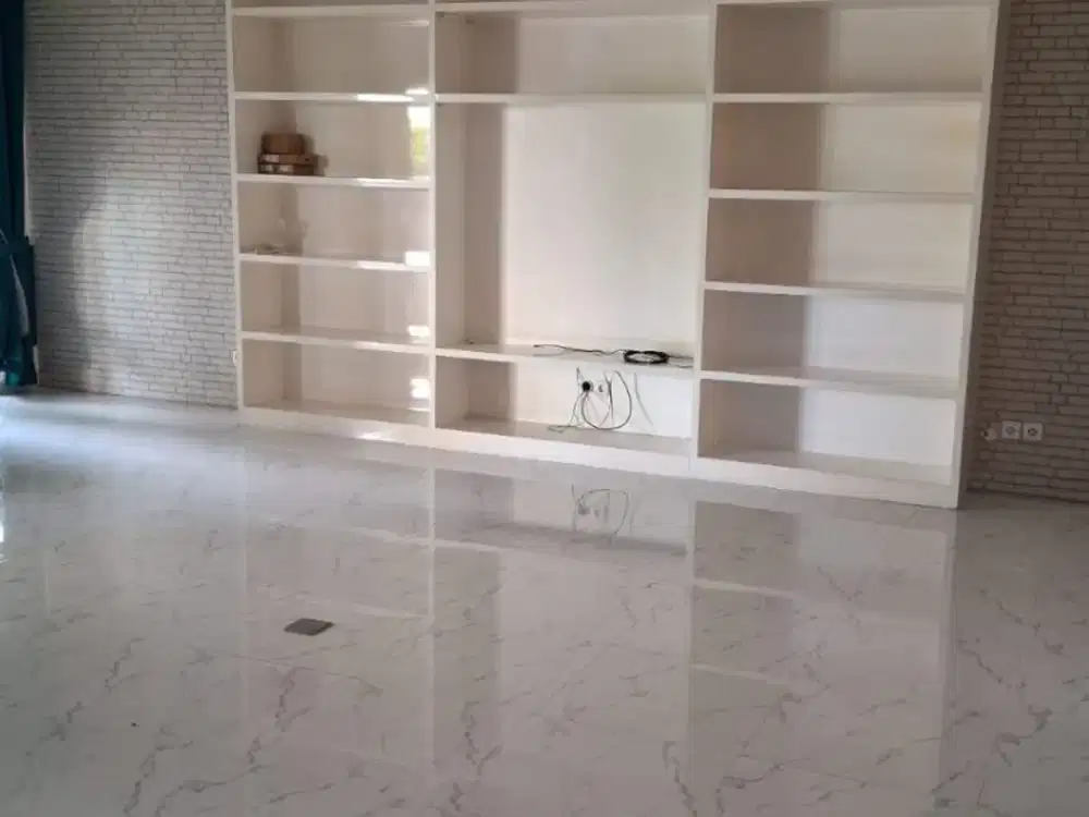 BANTING HARGA Disewakan rumah murah full furnished 2lantai di Cluster Alamanda Jakarta Garden City Jakarta Timur siaphuni minimalis modern