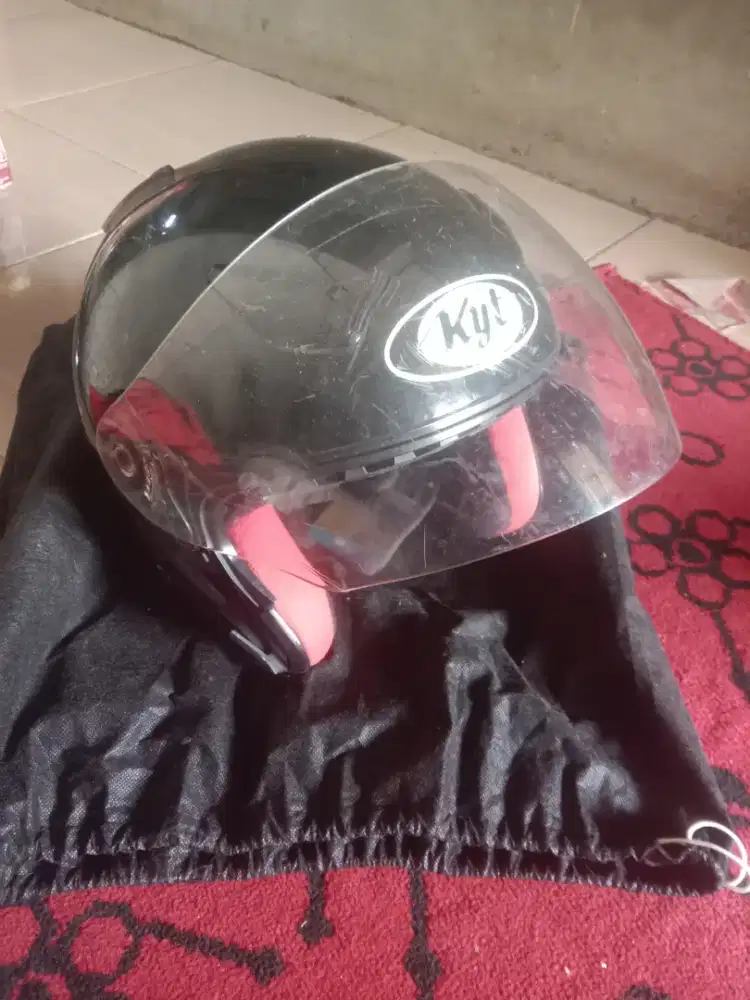 HELM KYT MURAH 40 rb ambil