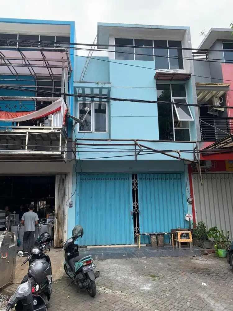 Ruko tengah kota Malang siap pakai