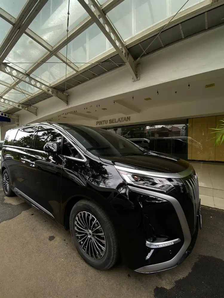 Denza D9 AT tahun 2025 Istimewa dan siap pakai