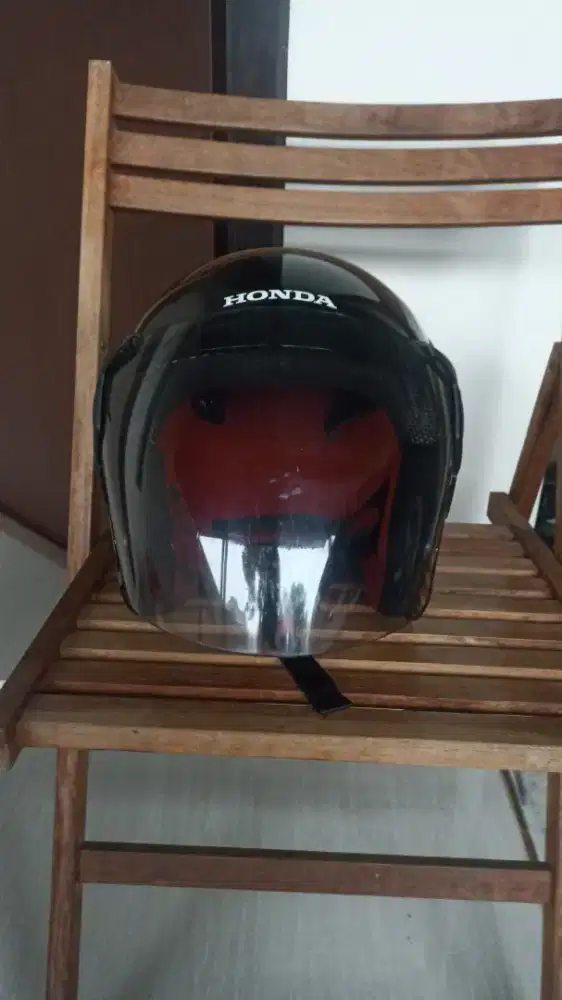 Helm Honda hitam