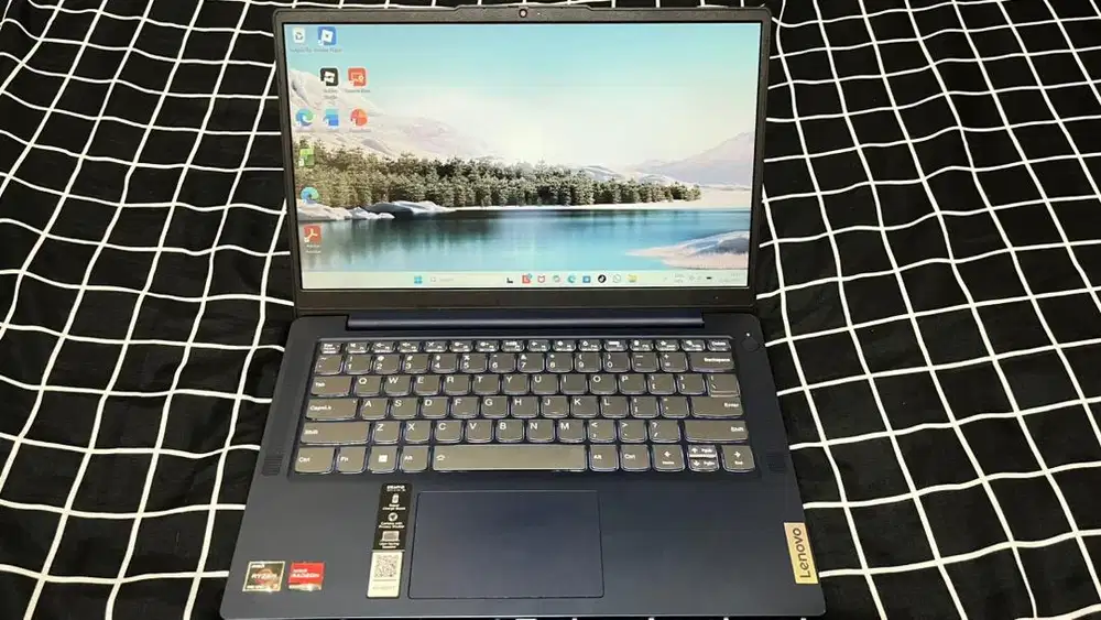 Laptop lenovo idepad slim 3