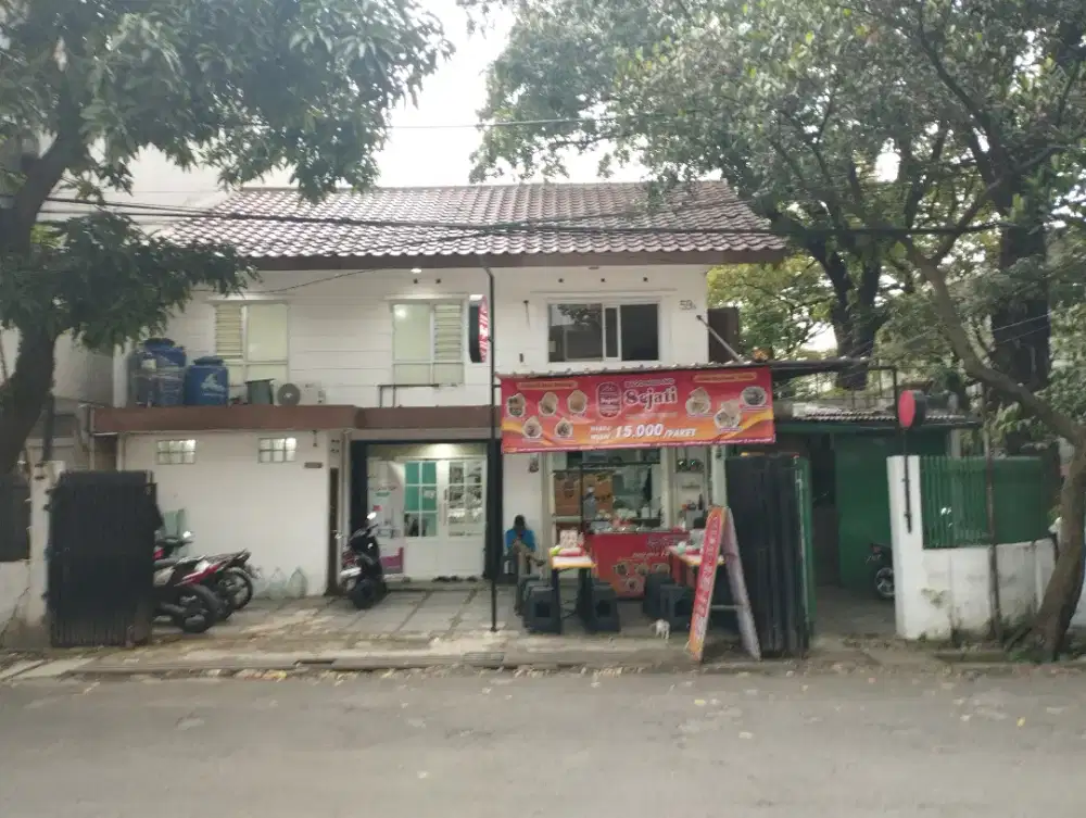 Ruko Depan Alfamart Pusat Kota Dekat Sudirman Street