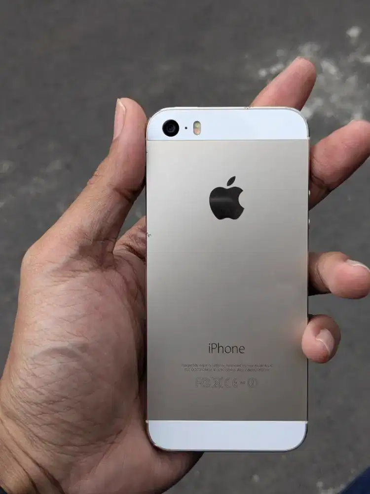 iPhone 5s 16gb gold