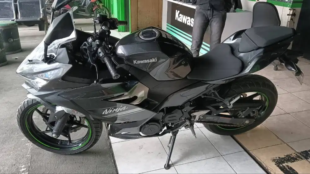 Dijual Kawasaki Ninja Ex250s