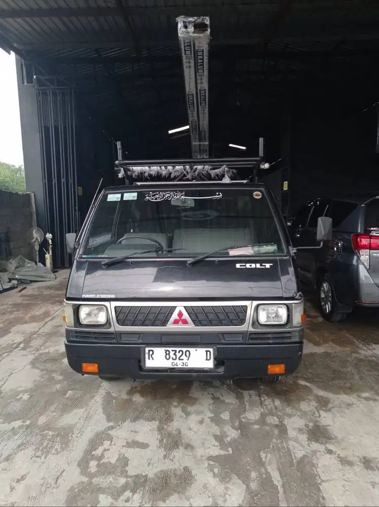 BU BANGET !!! DIJUAL CEPET !!! Mitsubishi L300 thn 2019 Manual / PU ST