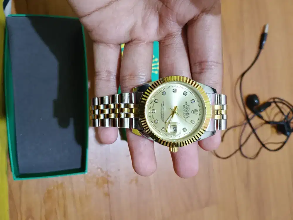 Jam Rolex Kw ,pakai batrai, kemiripan 89 %