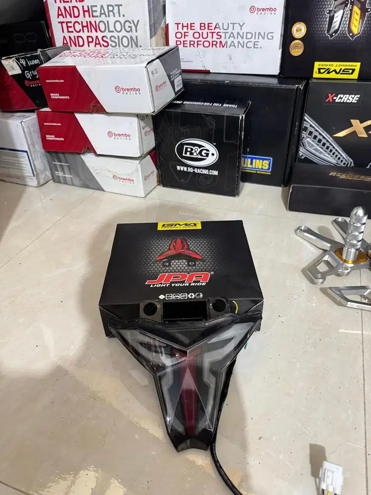 Tail Tidy R&G for ZX6R Like New