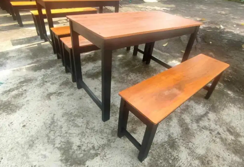 Dijual meja kursi 3 set borongan