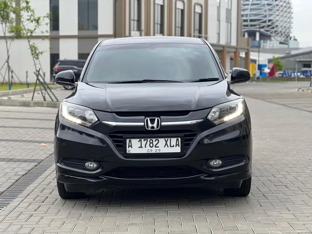 TDP32JT NEGO |HONDA HR-V 1.8 PRESTIGE BENSIN SUNROFT MATIC 2017 /2018