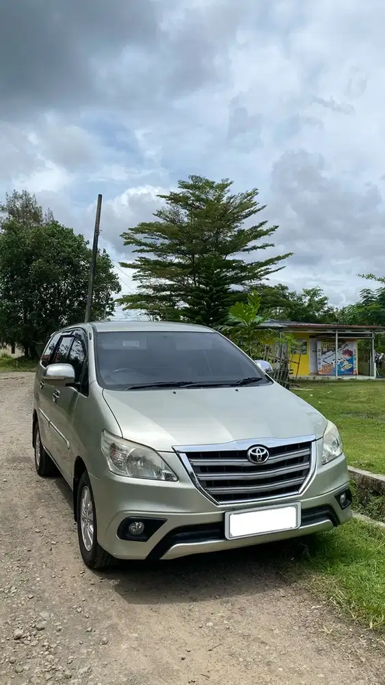 Toyota Kijang Innova 2014 Bensin