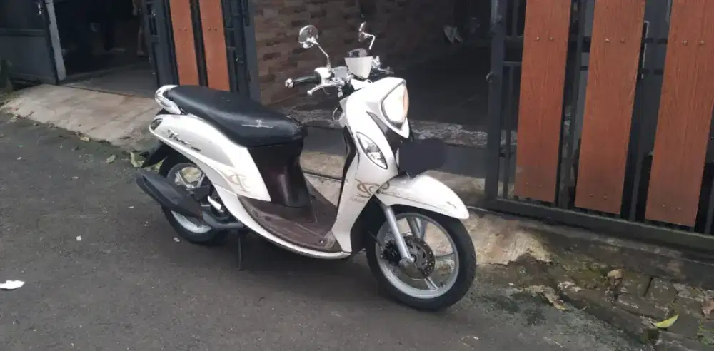 Yamaha Mio fino 125 fi plat tangsel