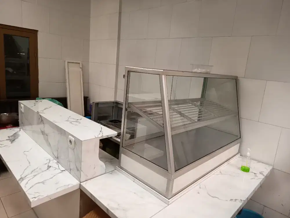 Jual 1set etalase chicken bekas rasa baru