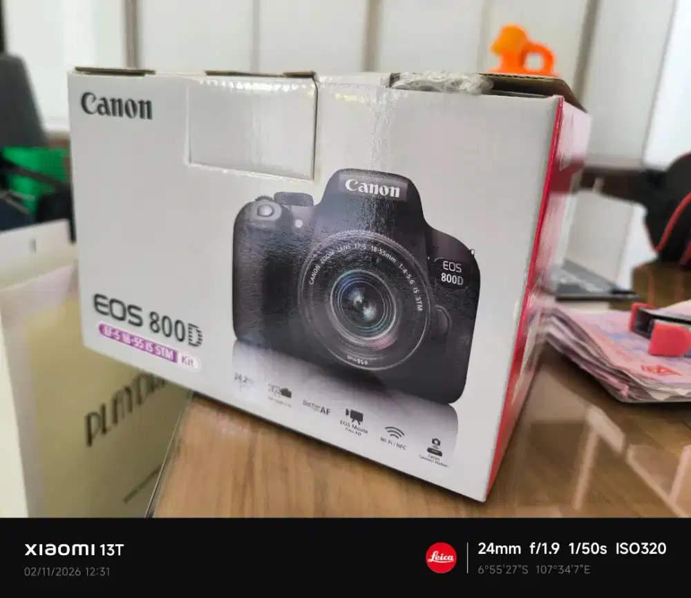 DSLR kamera Canon Eos 800D like new