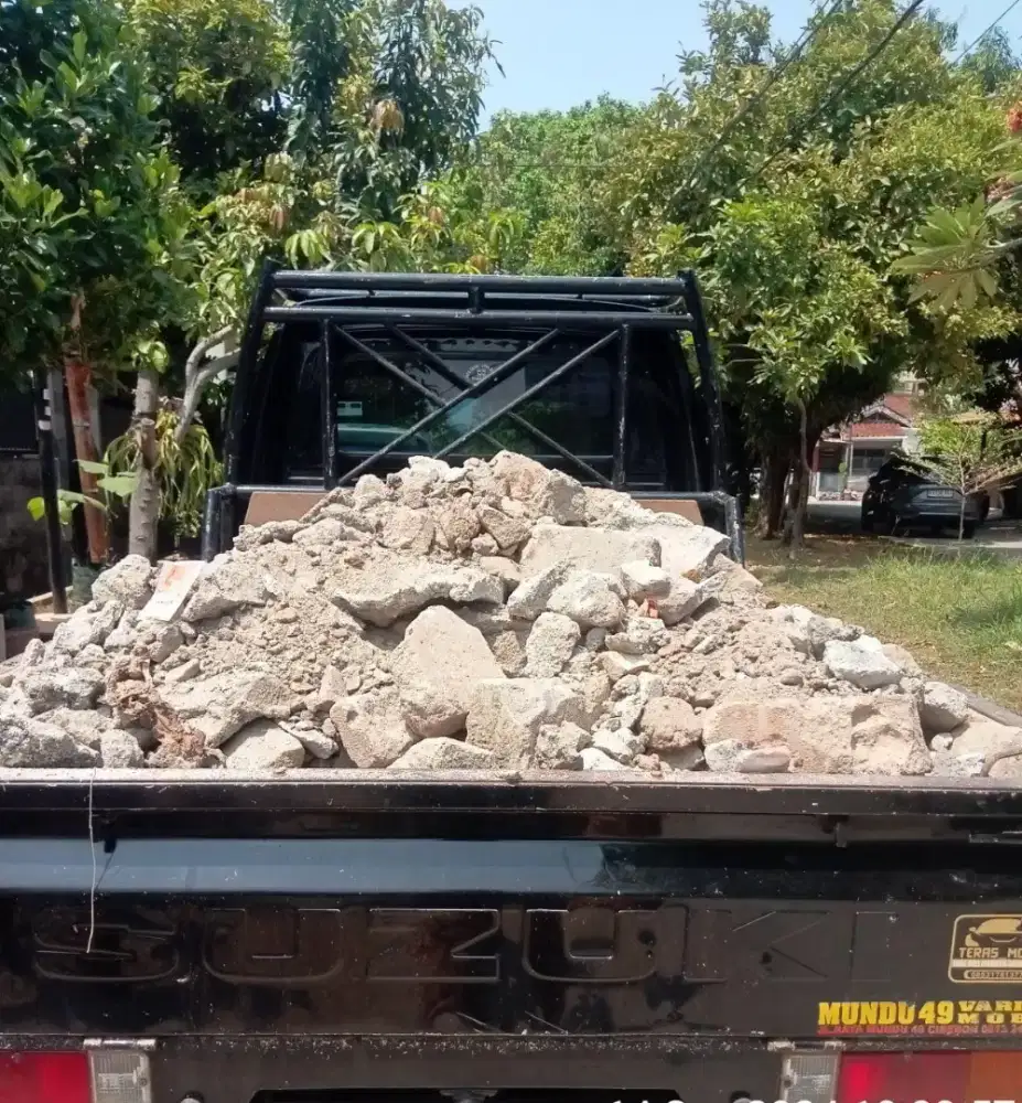 Jasa buang puing dan sampah