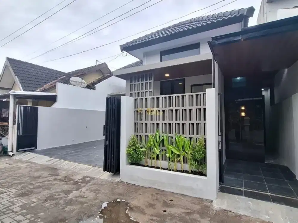 RUMAH BARU SIAP HUNI 700 JUTAAN AKSES MUDAH DEKAT JALAN RAYA KADISOKA