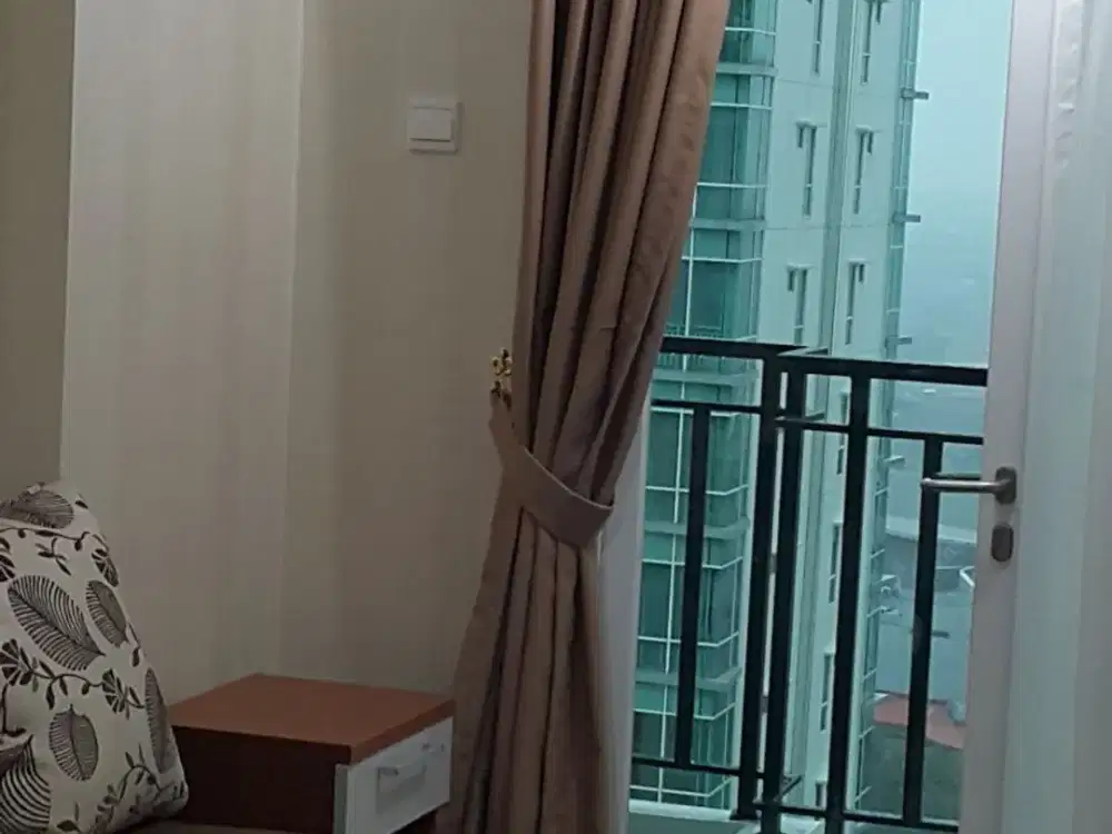 Dijual Cepat Apartemen Woodland Park Residence, Kalibata Jakarta Selatan. 2 BR Furnished
