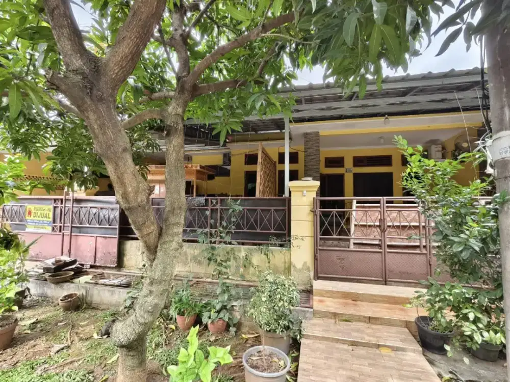 DIJUAL RUMAH LOKASI SANGAT STRATEGIS 100 METER KE JALAN RAYA BOGOR