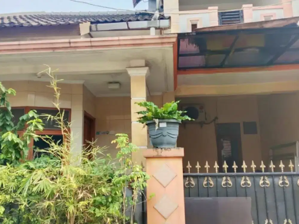 Disewakan Rumah di taman galaxi Indah