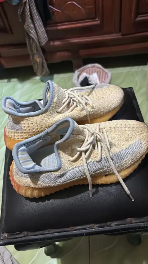 ADIDAS YEEZY BOOST 350 V2 COLORWAY LINEN