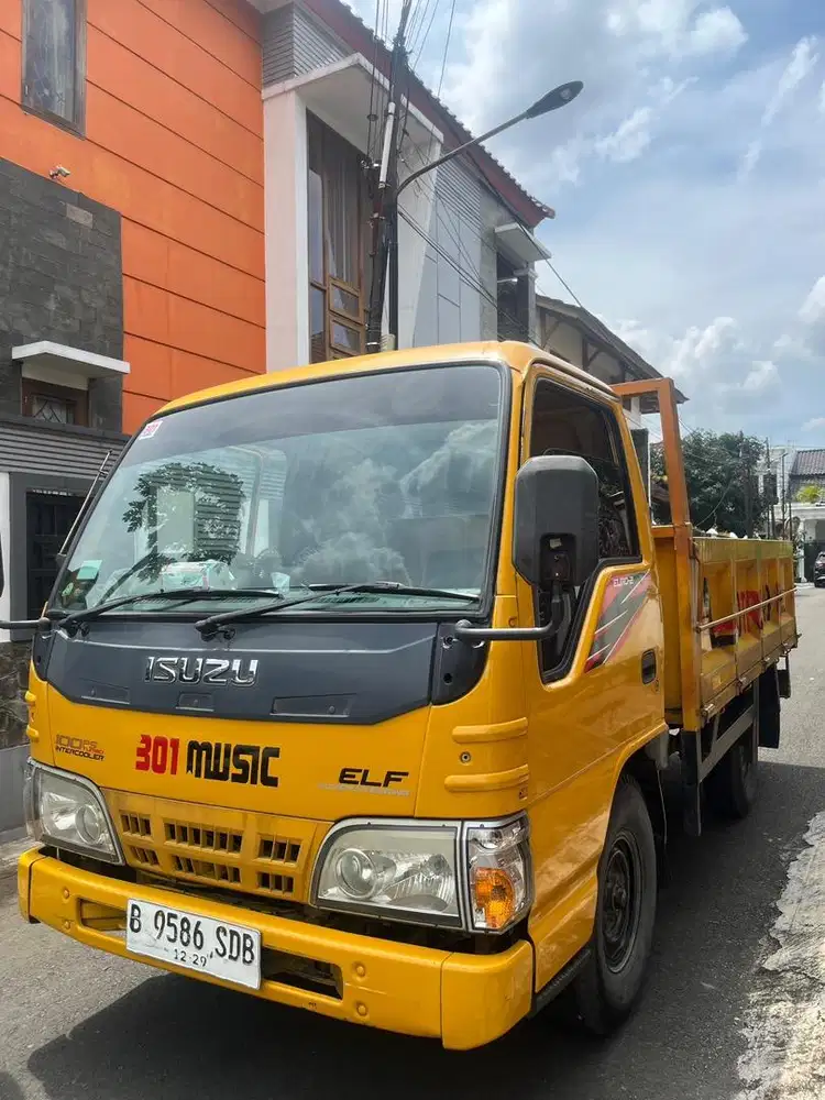 Dijual cepat isuzu elf NHR 55 ( engkel) 2014