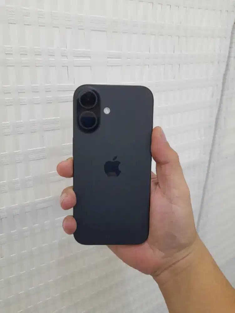 Iphone 16 128gb ibox garansi mulus fulset