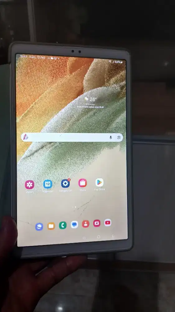 Di jual tablet Galaxy A7 Lite dan Hp samsung Galaxy A04.