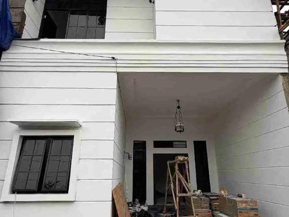 rumah mewah murah siap huni di Klapa dua wetan Ciracas