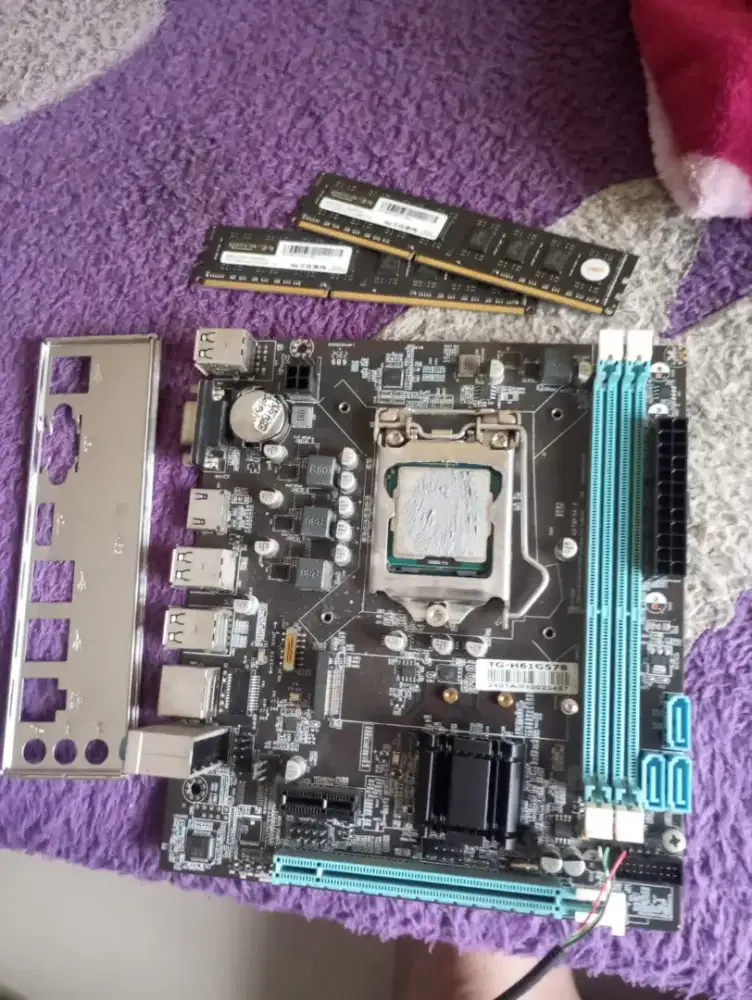 PAKETAN MOTHERBOARD H61 I5 3470