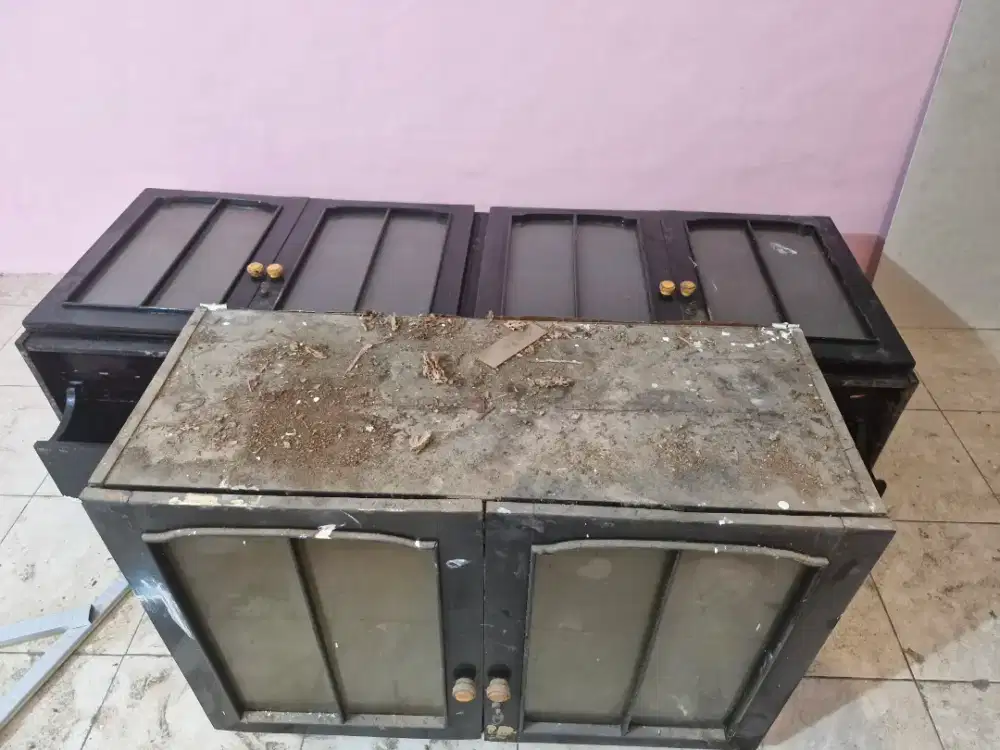 Lemari dapur gantung