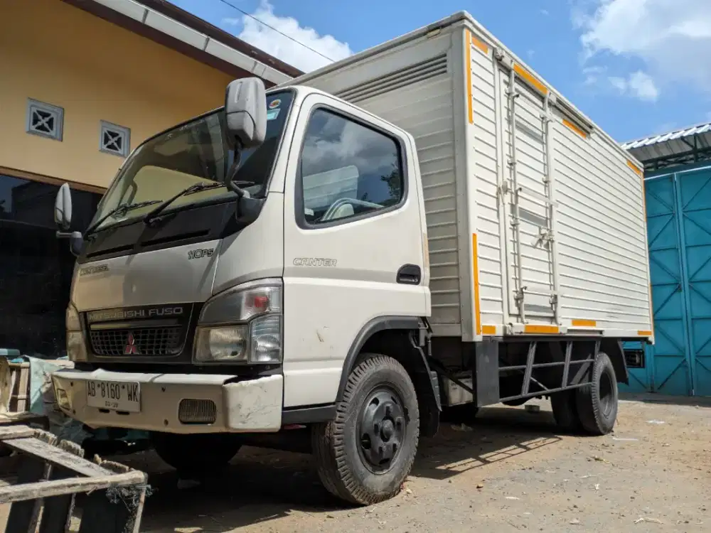 Jual Mitsubishi Colt Diesel FE73, Box PUTIH, 2012, Lokasi Bantul