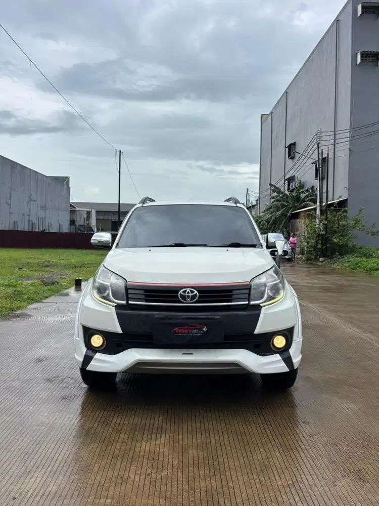 Toyota Rush 1.5 S TRD Ultimo 2017 Automatic ( Putih Metalik )