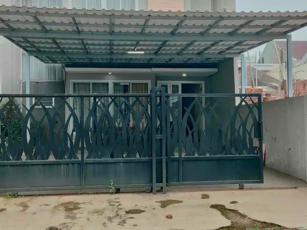 Rumah 2 Lantai Bangunan Baru Hadap Taman di Vila Melati Mas Serpong