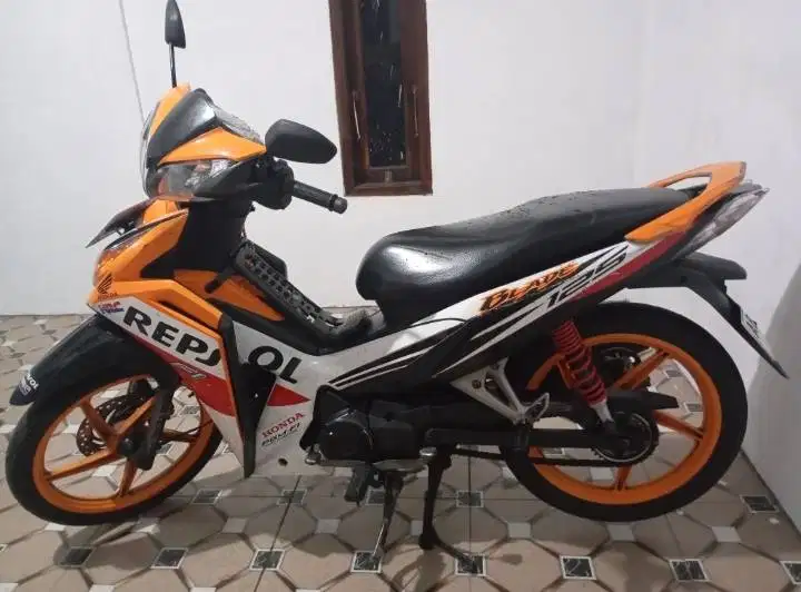 Blade 125 Repsol 2015