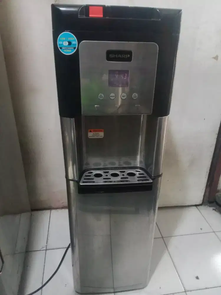 Dispenser Sharp galon bawah+kompresor