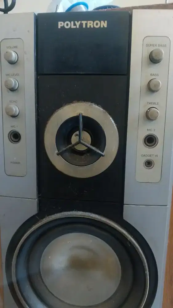 Speaker aktif Polytron 10