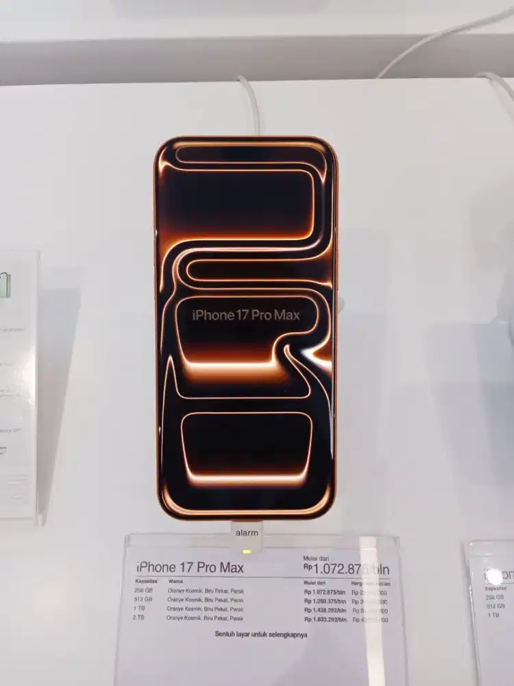 iPhone 17 promax orange