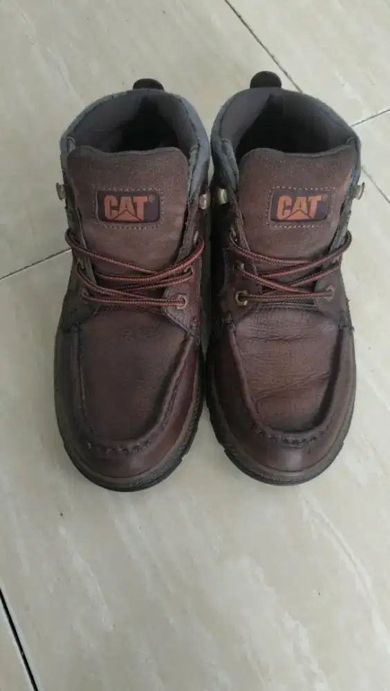SEPATU CATERPILLAR 40