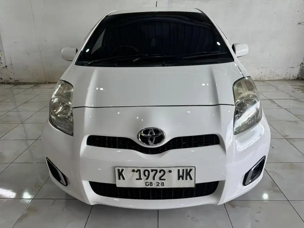 Toyota Yaris J manuaL 2013