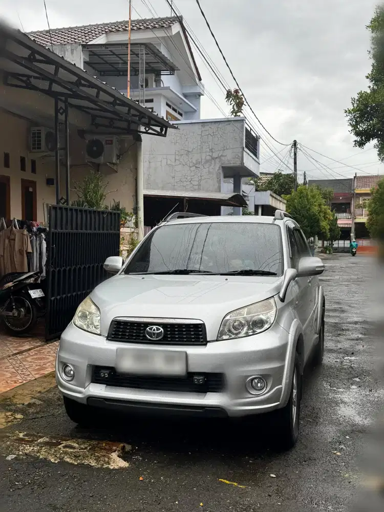 Toyota Rush 2011 Bensin