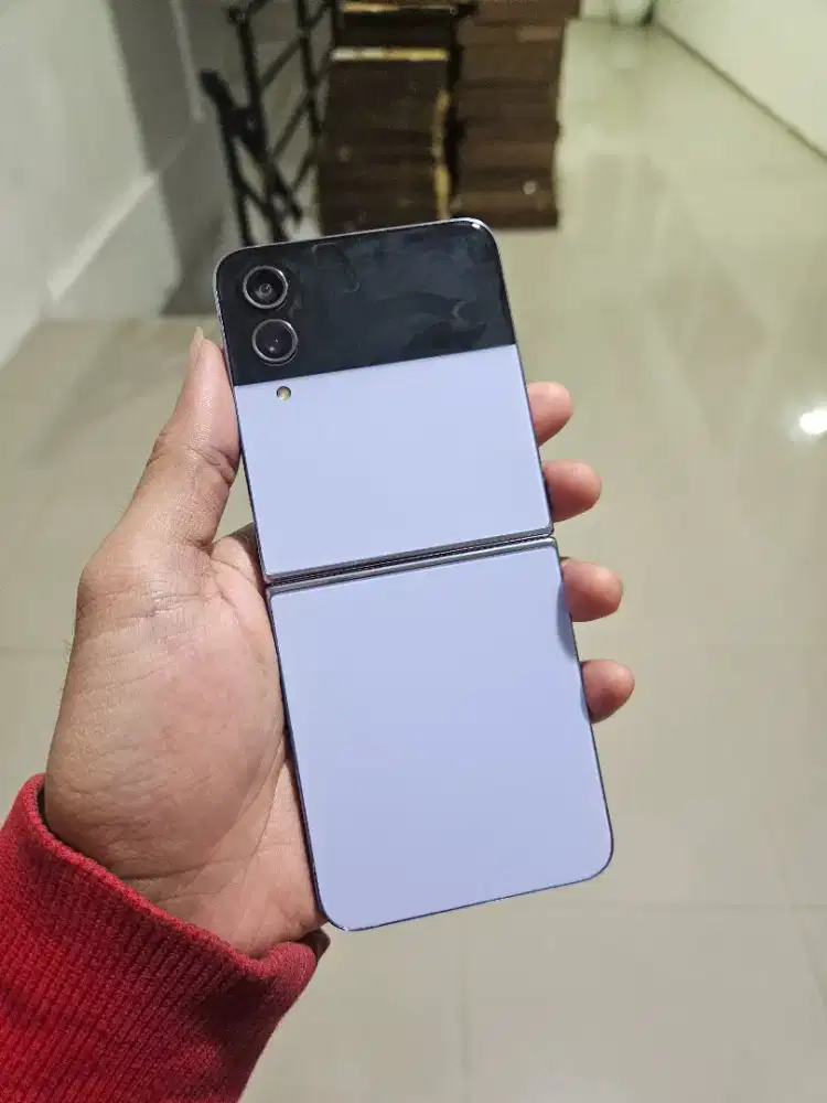 Samsung zflip4 8/256gb