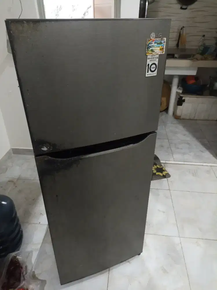dijual kulkas LG 2 pintu
