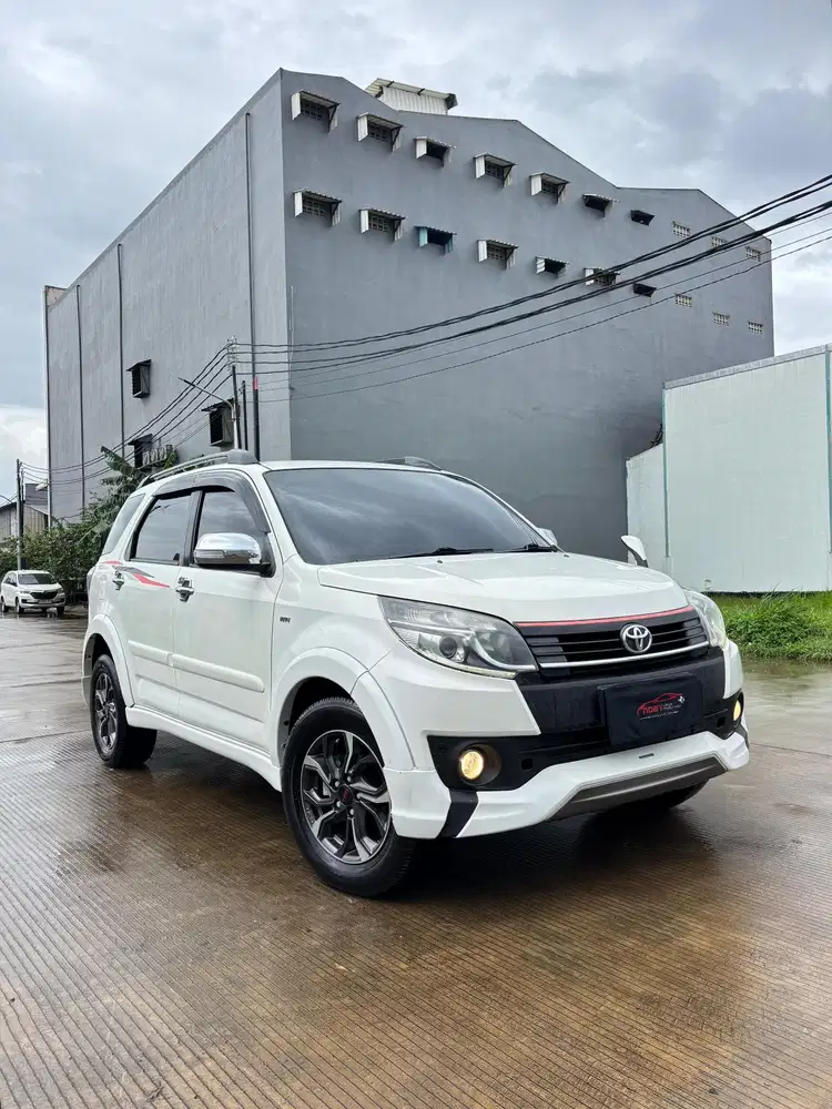 Daihatsu Terios R matic 2017 bekas murah