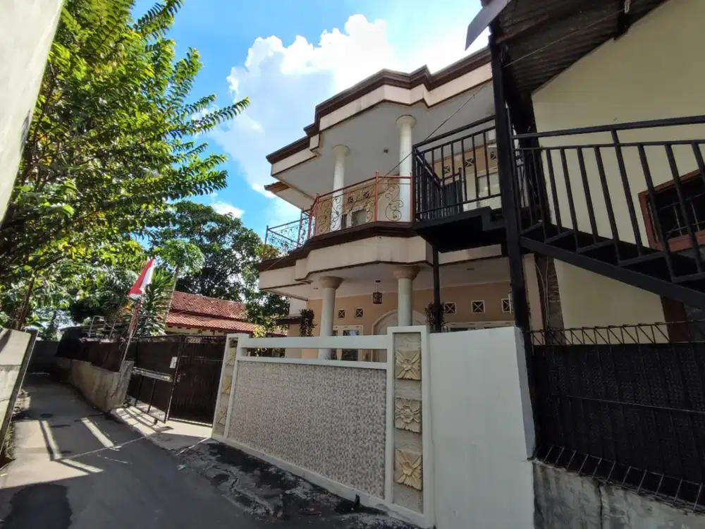 Rumah 2 Lantai Plus Kost di Bintaro Dekat Kampus STAN