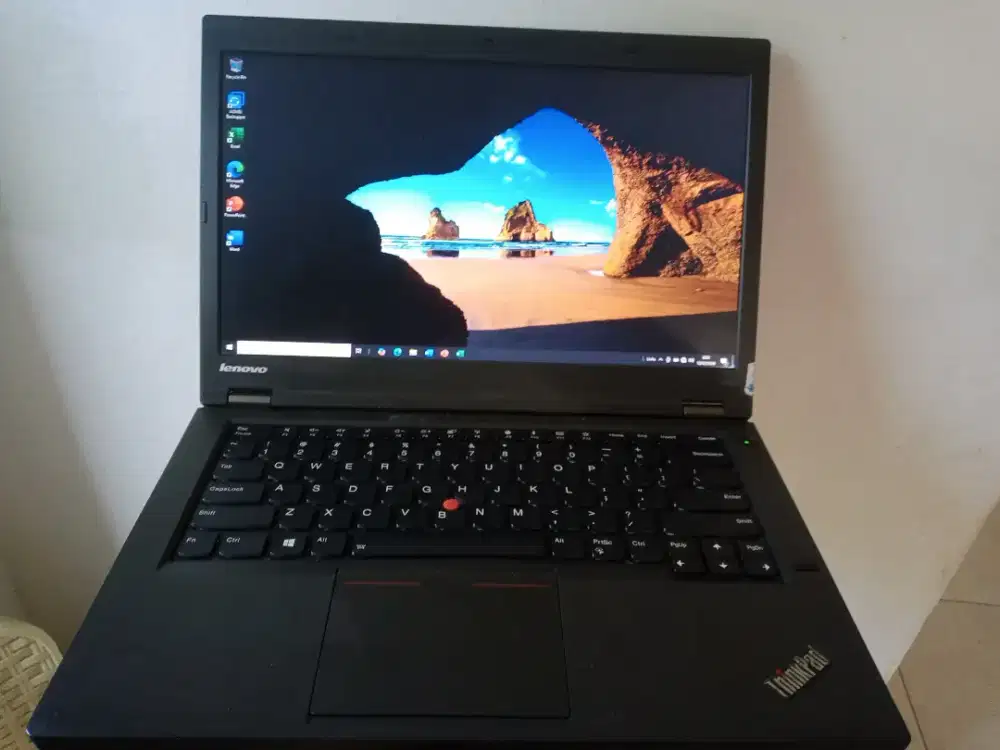 Laptop lenovo thinkpad t440p i5 ssd ram 8 gb ngebut